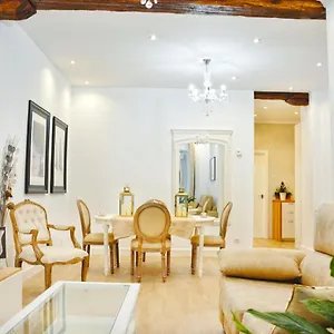 Lux Cityhall + Parking Apartamento